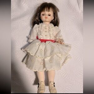 Vintage 1965 Madame Alexander Doll sleepy eyes